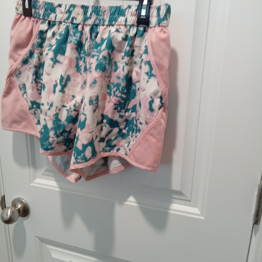 Zelos Size M Running Short w/Panty. Pink and Green Patterned